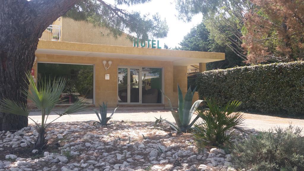 Hotel Restaurant Le Mas De L'Olivier 퐁생테스프릿 외부 사진