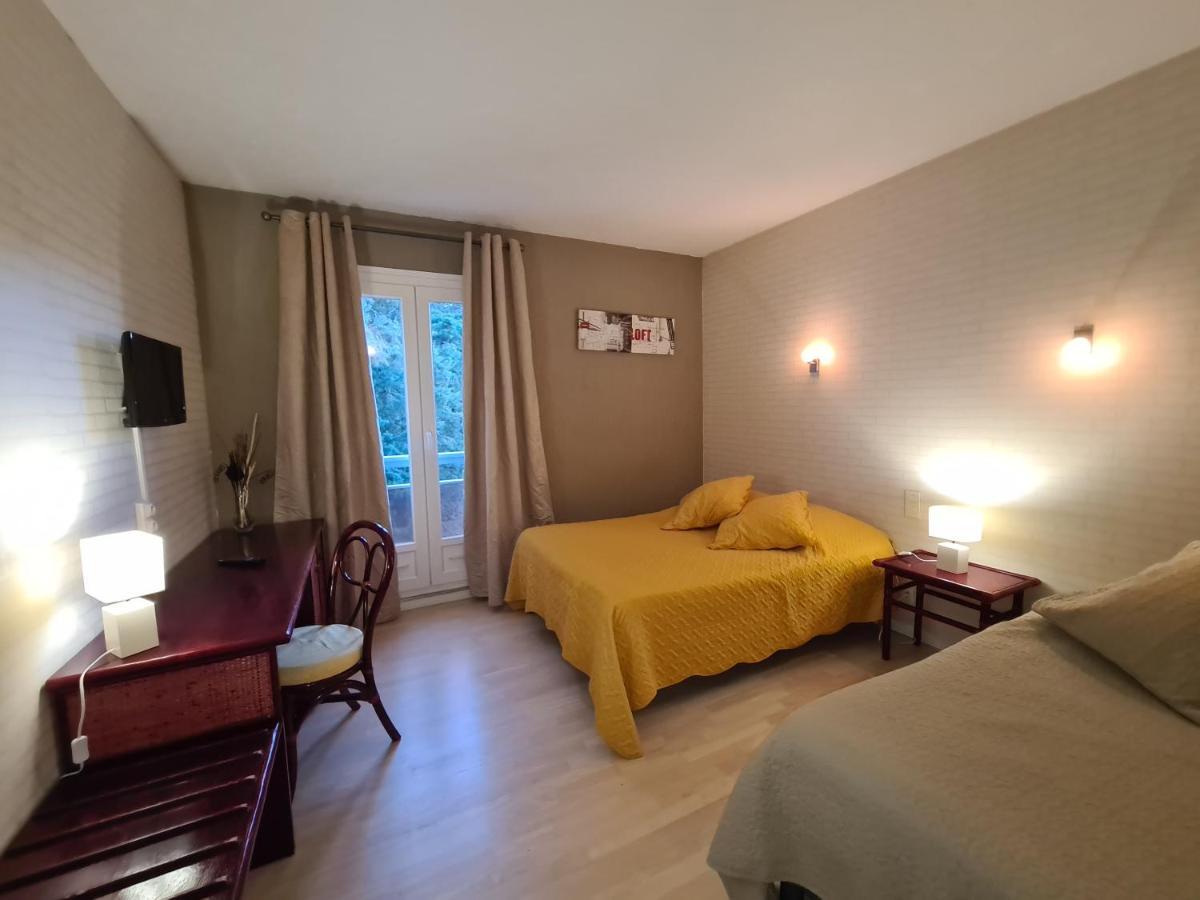Hotel Restaurant Le Mas De L'Olivier 퐁생테스프릿 외부 사진