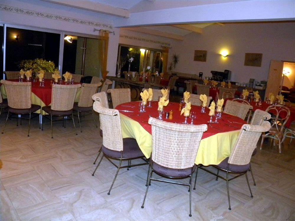 Hotel Restaurant Le Mas De L'Olivier 퐁생테스프릿 외부 사진