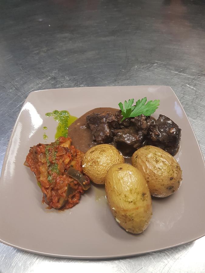 Hotel Restaurant Le Mas De L'Olivier 퐁생테스프릿 외부 사진